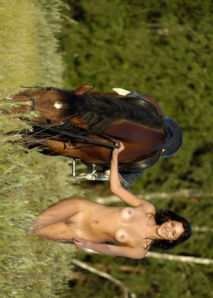 Naked Horse Riding