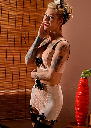 Kleio Valentien